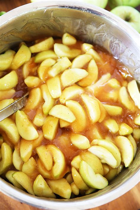 All of those ingredients (except the lemon juice) are added into a pot and simmered until it begins to thicken. Homemade Apple Pie Filling Recipe - Skip to my Lou