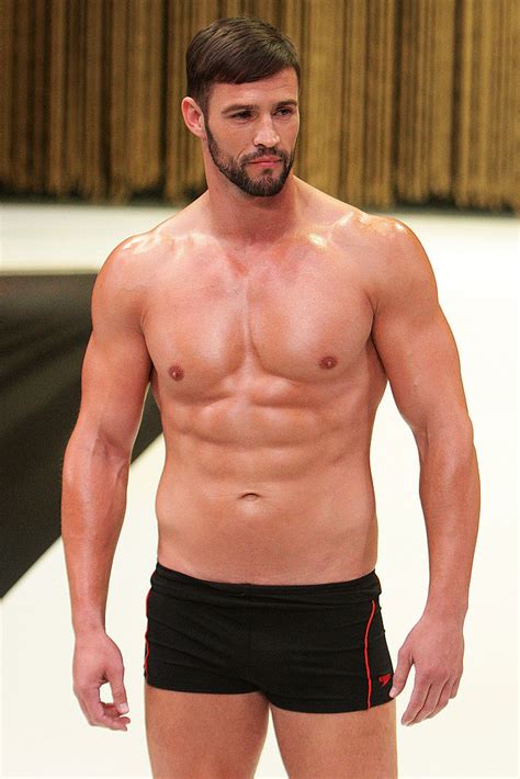 10 Hot Men In Bathing Suits You Have To See Stylecaster