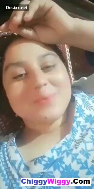 Sexy Paki Bhabi Ne Apne Mast Gore Boobs Dikhaye Lover Ke Kaafi Meenatte Karne Par Watch Indian