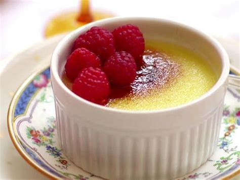 Vanilla Bean Creme Brulee With Raspberries Recipe Raspberry Recipes