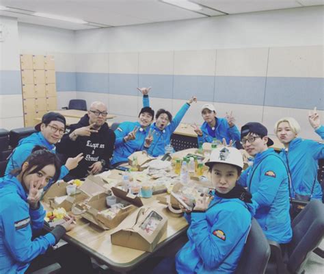Humanity faces extinction…and our only hope is gary king, who just escaped from a deserted island! More Photo of MINO & TAEHYUN on Running Man - WINNER UPDATES