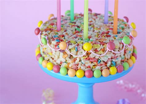 A wicked way with chocolate bars and rice krispies, these krispie cakes are quick, easy and catnip to kids. Fruity Pebbles Treats (Cake) - Glorious Treats