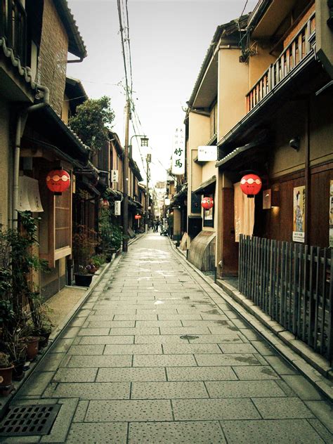 Kyoto Gion One Point Perspective 2 One Point