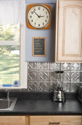 Plastic laminate makes a great backsplash, but manufacturers recommend that you don't glue it to drywall. Laminate Backsplash Ideas | Home Guides | SF Gate