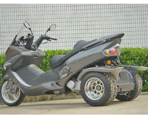 At 30mph, you are going to be driving more than fast enough for most. CMS 3 Wheel 150cc Roadster Trike Moped | Scooter ...