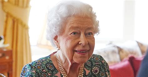 New Portrait For Queen Elizabeths 96th Birthday Purewow