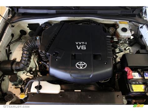 Toyota offered 2 different engines in the 4th generation 4runner: 2004 Toyota 4Runner SR5 4x4 4.0 Liter DOHC 24-Valve VVT-i V6 Engine Photo #94384700 | GTCarLot.com