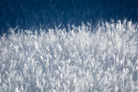 Ice Crystals Hd Wallpaper Background Image 2000x1333