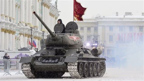 In Pictures Russia Marks End Of Leningrad Ww2 Siege Bbc News