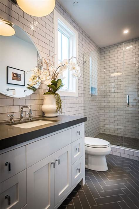 Metro & subway tiles have always been famous for a variety of different colors, finishes and even pattern waves, which makes them the first choice in different areas of the family. Bathroom Remodel with Subway Tile - MOOLTON