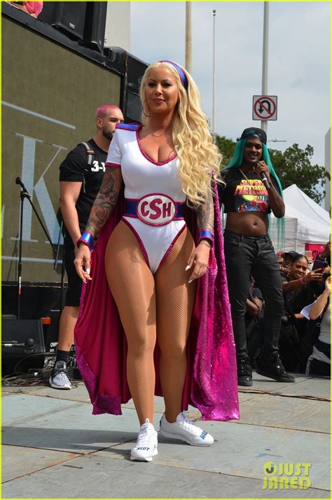 Amber Rose Gets Support From Bff Blac Chyna At Slutwalk 2017 Photo