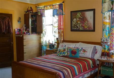 New Paint Mexican Home Decor Mexican Style Bedrooms Bedroom Decor