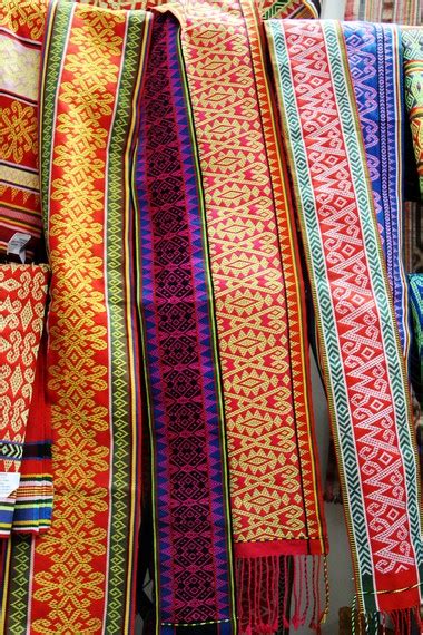 · salah satu variasi motif yang ada di indonesia adalah batik kalimantan barat.akan tetapi, dalam pengembangannya terdapat kendala yang dihadapi oleh. Motif Batik Dayak Kalimantan Barat - Contoh Motif Batik