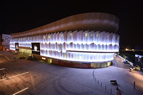 Club universitario de deportes, popularly known as universitario and la u, is a peruvian football club located in lima. Enceinte ultra-moderne, la U Arena a enfin été inaugurée ...