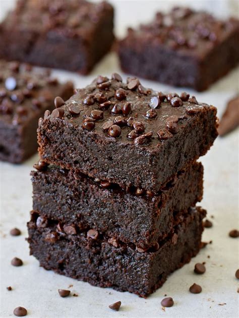 I like moist, fudgy, gooey, chocolaty, rich and ya the sinful list goes on. Resepi Brownies Moist - brownie rezept : Cara membuat ...
