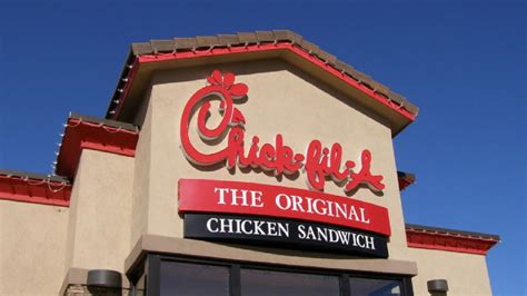 Chick Fil A Offering Free Food For Mother S Day Youtube
