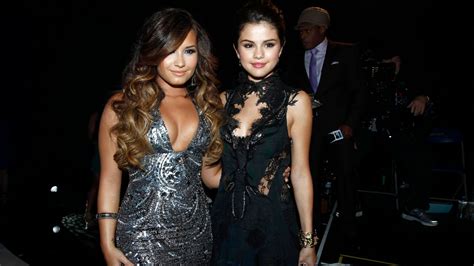 Are Demi Lovato Selena Gomez Friends Again Update Stylecaster