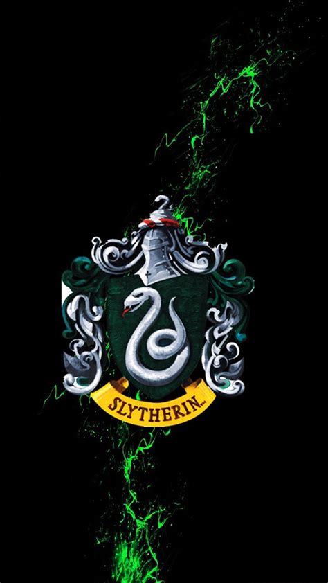 Slytherin harrypotter hogwarts gryffindor dracomalfoy hufflepuff ravenclaw draco ronweasley malfoy hermionegranger fanfiction hogwartsschoolofwitchcraftandwizardry potter siriusblack voldemort remuslupin hermione weasley deatheaters. Slytherin Wallpaper For Iphone | 2020 Live Wallpaper HD
