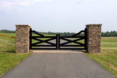 Residential Ranch Gorgeous And Simple Metal Driveway Gate Etsy