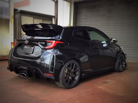 Toyota Gr Yaris Tries On An Aggressive Bodykit Carbuzz