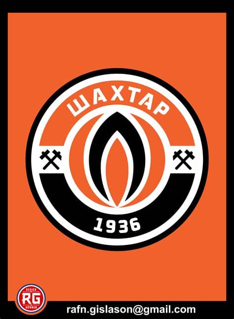 It shows all personal information about the players, including age, nationality, contract duration and current market value. SHAKHTAR DONETSK