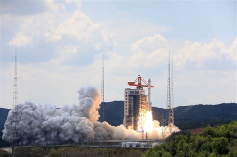 photos lancement d un satellite dans le nord de la chine — chine informations