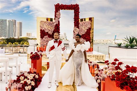 Bridal Bliss Singers Vedo And Shanices Valentines Day Wedding Took Place On A Mega Yacht In
