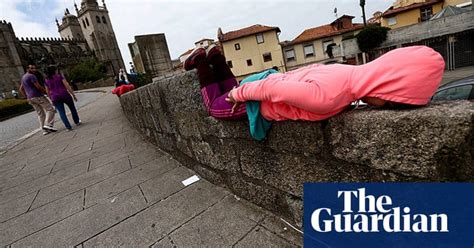 Bodies In Urban Spaces Art And Design The Guardian