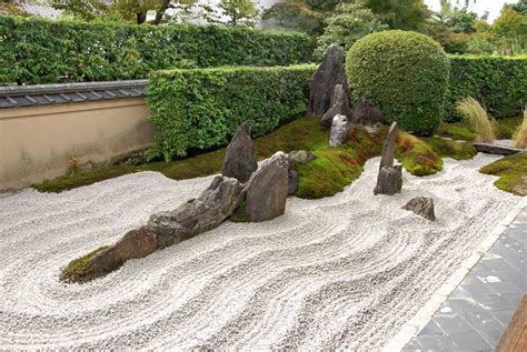 You can also install outside garden lights to allow you to unwind at night. Beißen Gedanken: Top Zen Gardens From Around the World