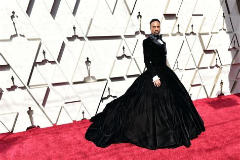 I'm not a drag queen, i'm a man in a dress. Billy Porter Absolutely Shut Down the Oscars Red Carpet in This Tuxedo Dress - FASHION Magazine