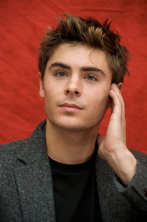 2009 Pictures Of Zac Efron Through The Years Popsugar Celebrity