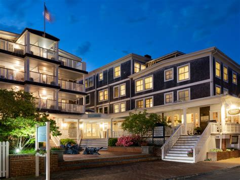 Putrajaya landmark and putra mosque are notable landmarks, and travelers looking to shop may want to visit ioi city mall and alamanda putrajaya. 9 Best Hotels in Martha's Vineyard (with Prices & Photos ...