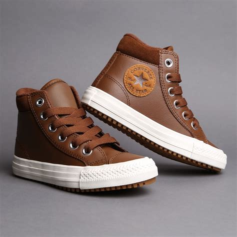 Autumn Style Meets Converse In These Brown Leather High Top Lace Up