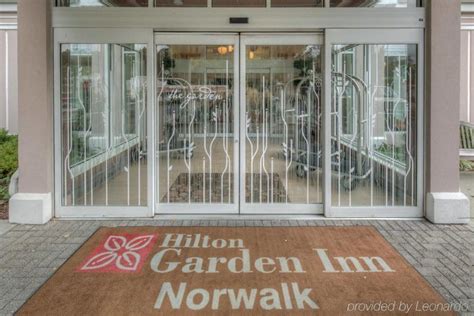 Hilton Garden Inn Norwalk Compare Deals