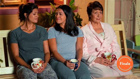 Jane The Virgins Finale Brings All The Joy And Warmth That Defines The Series