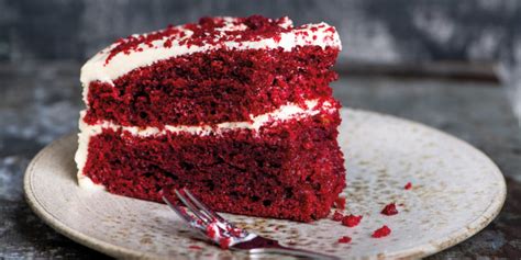 The price and photo of items can be found in the link below. Recept: allerbeste Red Velvet Cake | FavorFlav
