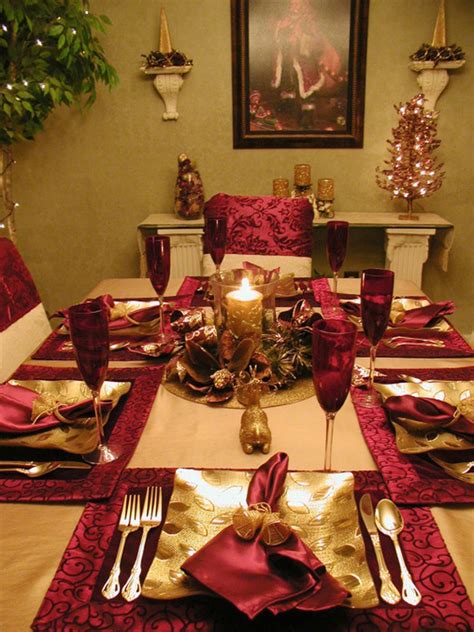 25 Gorgeous Holiday Table Settings