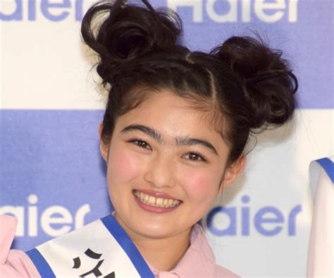 Making monpe, making caricature plastic version agency: 井上咲楽"太眉"カットでイメチェン「乃木坂にいそう ...