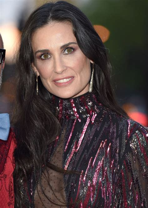 Demi moore's childhood was somewhat turbulent, involving a lot of travel and upheaval. Demi Moore looks flawless as she hits Vogue 100 Dinner ...