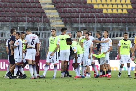 Calcio Il Crotone Torna In Serie A Dopo Due Anni FOTO