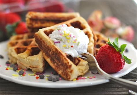 Also, by restricting the amount of carbohydrates, people often lower their calorie intake at the same time as the focus on eating real foods and the satiating effect of fat means people are less likely to snack and overeat in. Healthy Low Carb Gluten Free Waffles (sugar free, low fat)