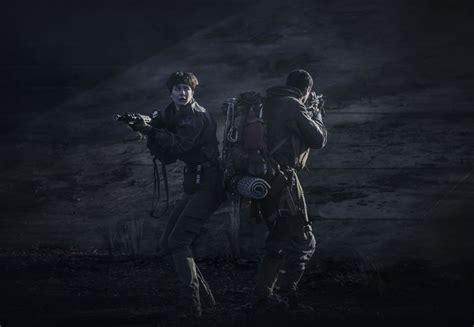 Bound for a remote planet on the far side of the galaxy, the crew of the colony ship 'covenant' discovers what is thought to be an uncharted paradise, but is actually a dark. Alien: Covenant - Movie Review - The Austin Chronicle