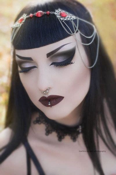 Obsidian Kerttu Gothic Beauty Gothic Makeup Goth Beauty