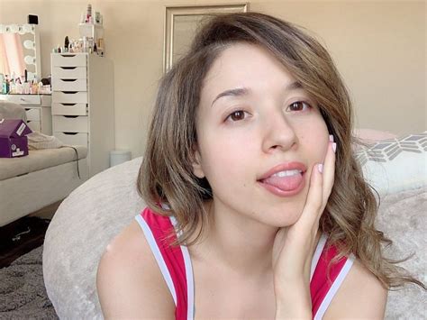 How Pokimane Without Makeup Turned Into A Big Deal On The Internet