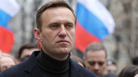Будьте в курсе последних новостей: Сварил ''Новичок'', отхлебнул и впал в кому: Навальный ...