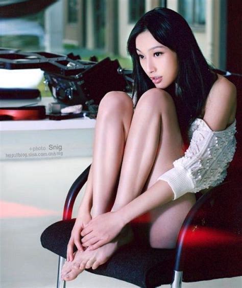 Asian Girls With Long Legs 20 Pics