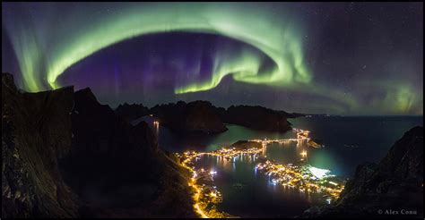 秘密の世界Ⅱ The Secret WorldⅡ ノルウェーの最も美しい街レーヌに出現したオーロラ