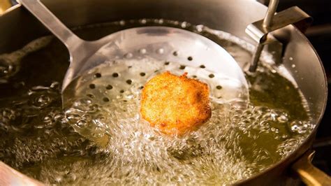 It's essential that pan being used has a lid, to cover it if it catches fire, and 5. How to Fearlessly Deep Fry Just About Anything