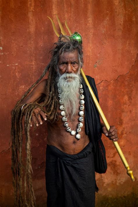 Los Aghori India Gon Poullet
