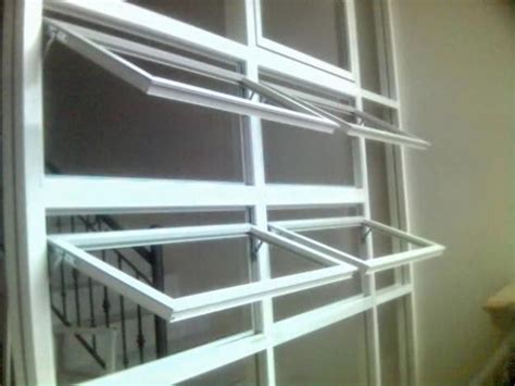 Ada engsel yang khusus dibuat untuk pintu, ada juga engsel khusus untuk jendela. Macam-macam Jendela Kaca Aluminium
